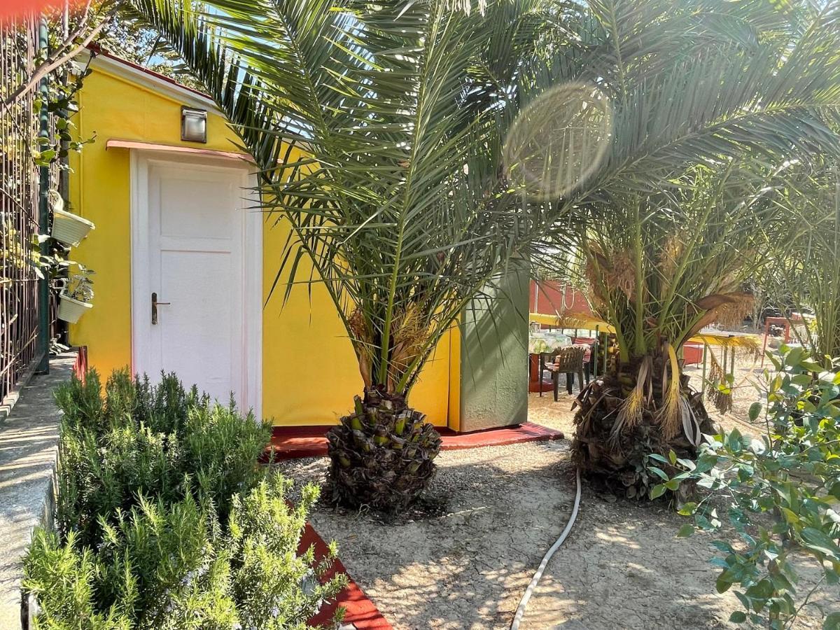 Splitska Oaza Villa Exterior photo